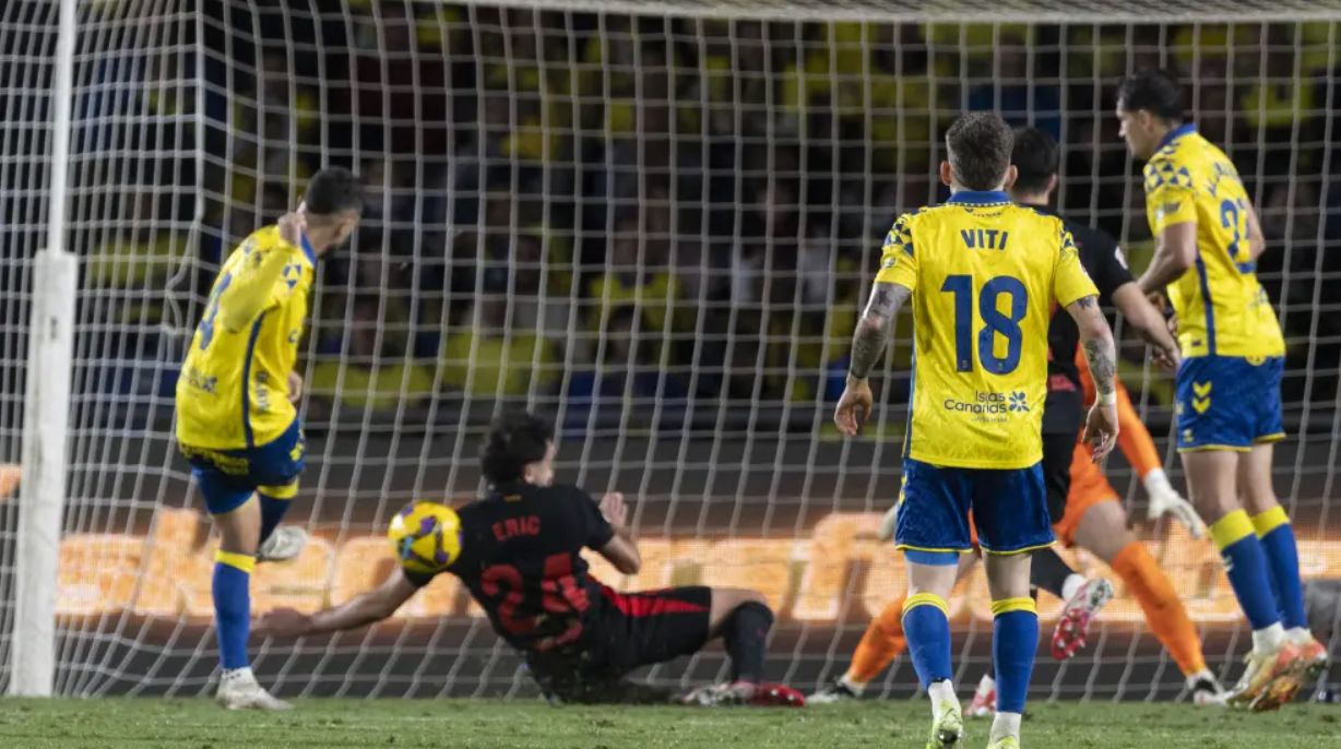 "We don't understand" - Barcelona star reacts to VAR controversy against Las Palmas