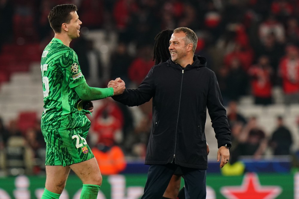 Flick congratulates Szczesny