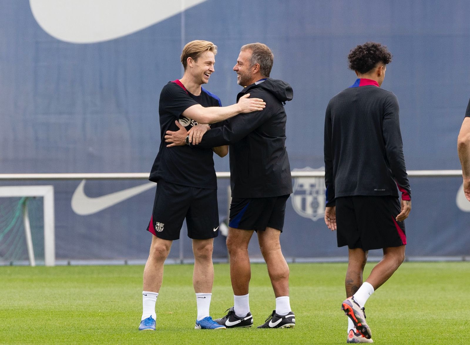 De Jong and Flick in training.